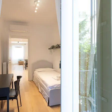 Cozy And Modern Two Bedrooms Parco Sempione - Mirable Pm Apartamento